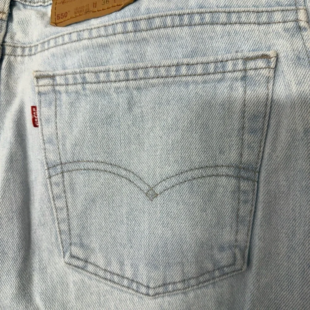 Vintage‎ Levis 550 Jeans Mens 36x30 Light Wash Made in USA Relaxed Tapered 90s